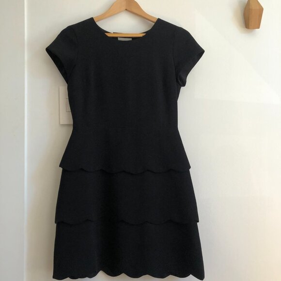 🖤 Club Monaco Little Black Dress (US 2) – Elegant & Timeless - Picture 2 of 8